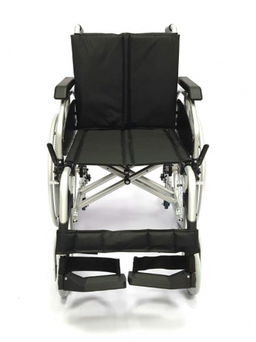 Кресло-коляска Титан LY-710-065A (43см) колеса литые фото 3