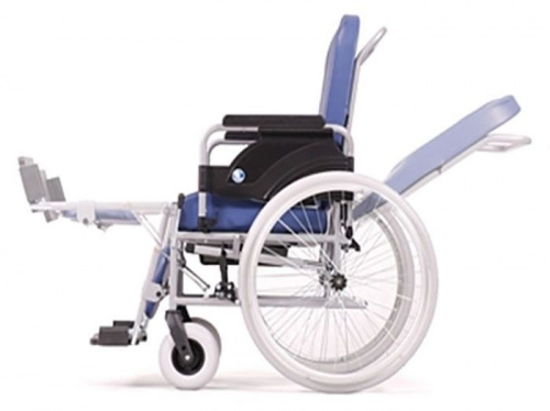Кресло-коляска с санитарным оснащением Vermeiren 9300 (Vermeiren NV, Бельгия) (ширина сиденья 46см) фото 2