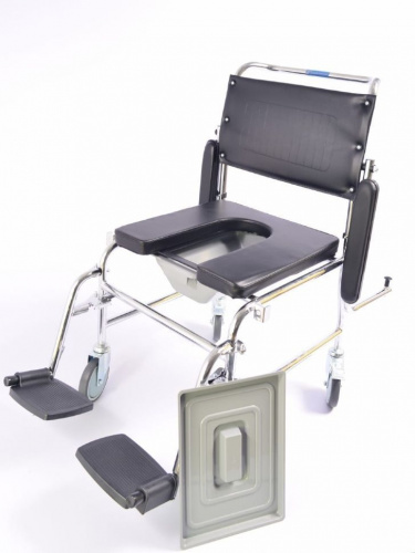 Кресло-каталка Титан LY-800-154-U с туалетным устройством фото 4