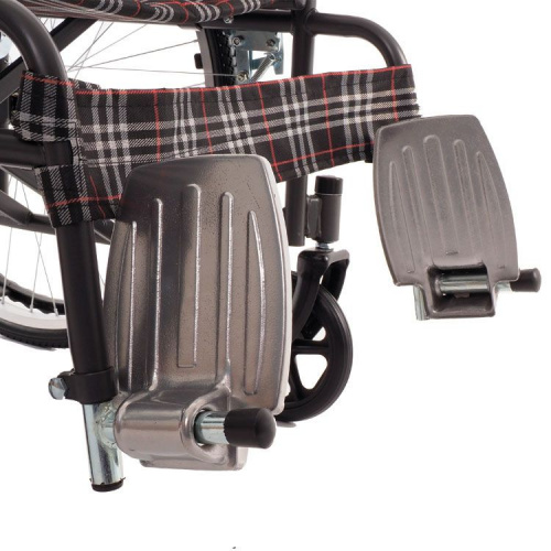Кресло-коляска механическая MK-300 (46 см) (FS868) пневмо колеса, с тормозами для сопровождающего фото 3