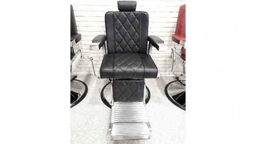 Кресло Мужское парикмахерское Barber F-9139A. Чёрный цвет обивки. Откидная спинка. фото 4