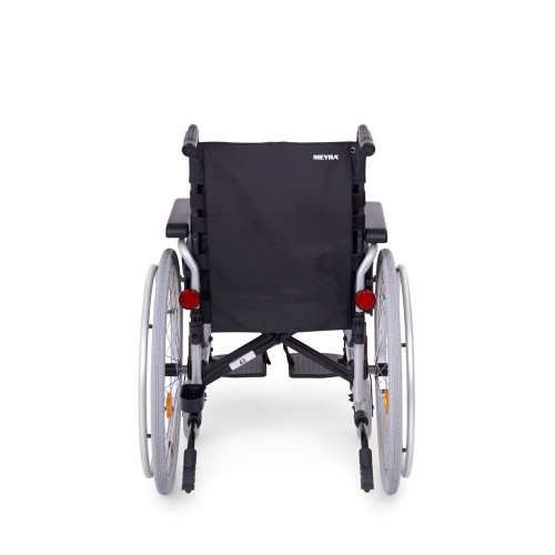 Кресло-коляска механ. MEYRA EuroChair2 2.750 (38см) пневмо колеса, цв.рамы серебро фото 11