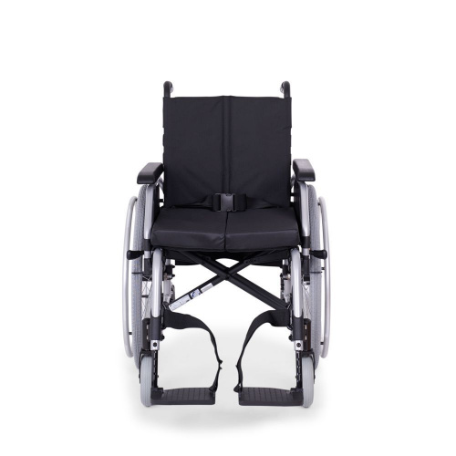 Кресло-коляска механ. MEYRA EuroChair2 2.750 (38см) пневмо колеса, цв.рамы серебро фото 12
