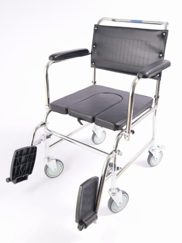Кресло-каталка Титан LY-800-154-U с туалетным устройством фото 3